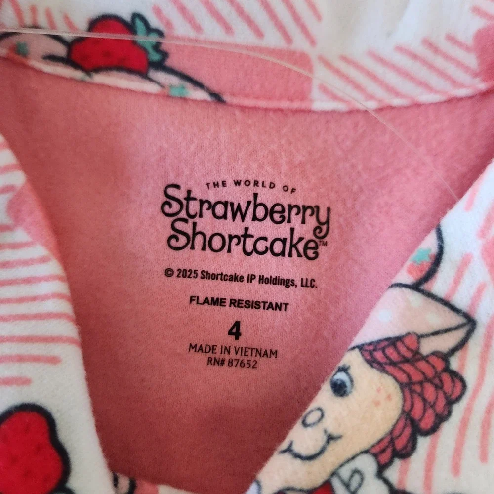 Kidcore‎ Strawberry Shortcake Pajama Set Kids Size 4 Sleepwear 2 Piece NWT